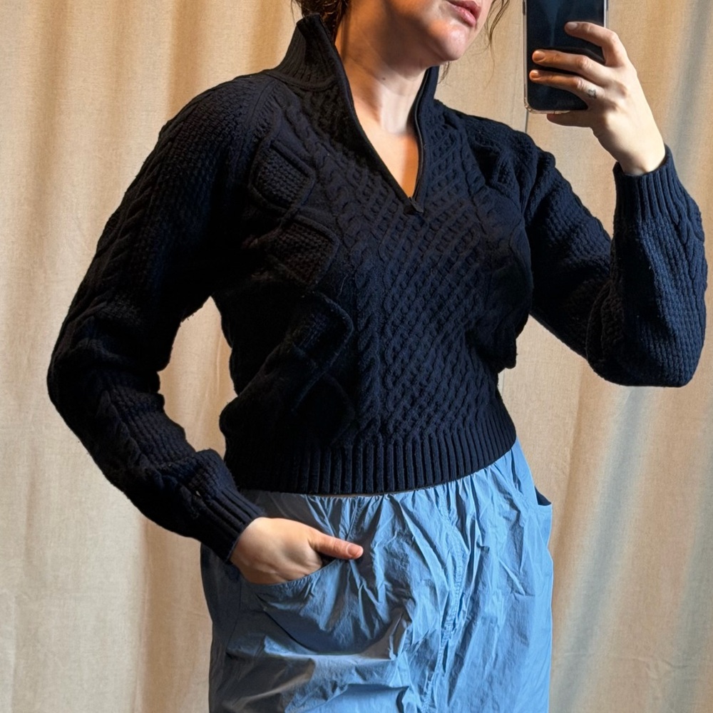 Aritzia Sunday Best cable knot cropped quarter zip